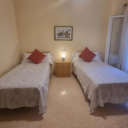Alquilo Casa En Campello Centro 度假居 坎佩略
